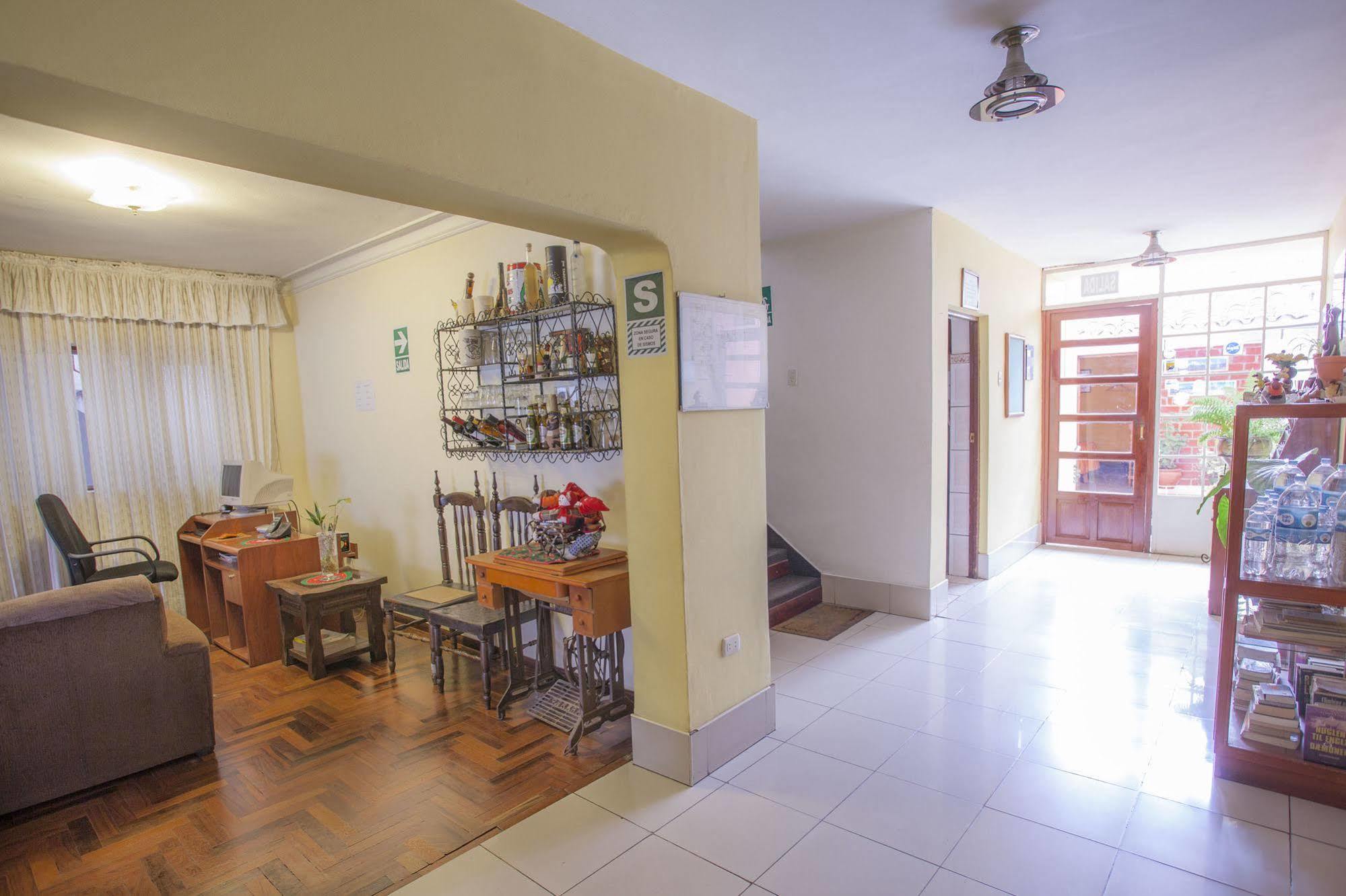 Alojamiento Soledad Huaraz  Exterior photo