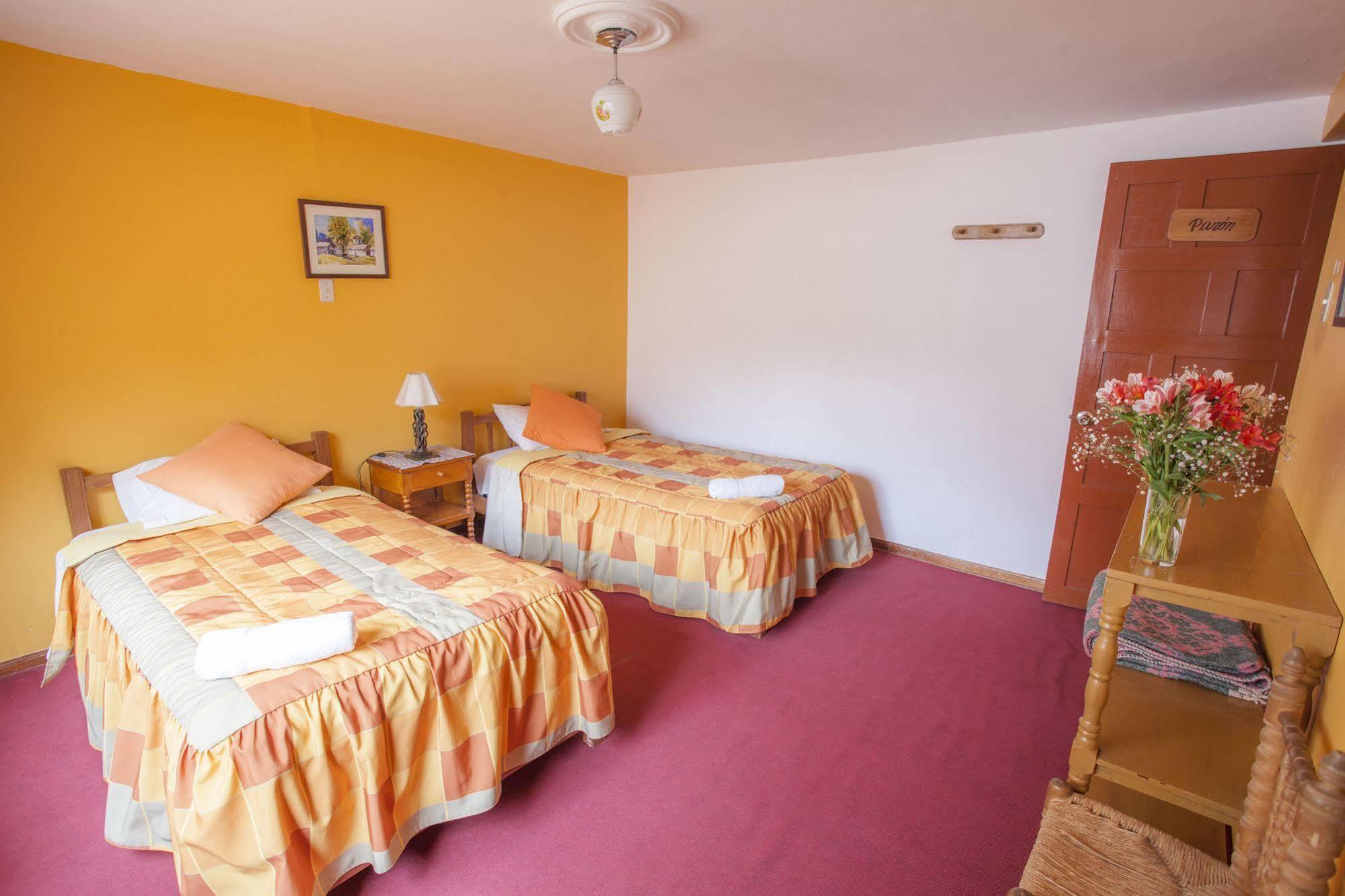 Alojamiento Soledad Huaraz  Exterior photo