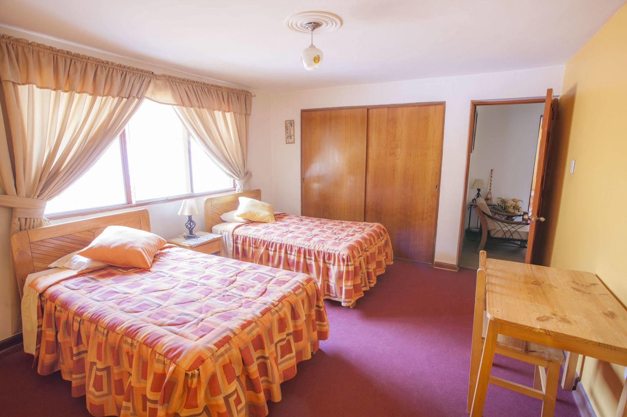 Alojamiento Soledad Huaraz  Exterior photo