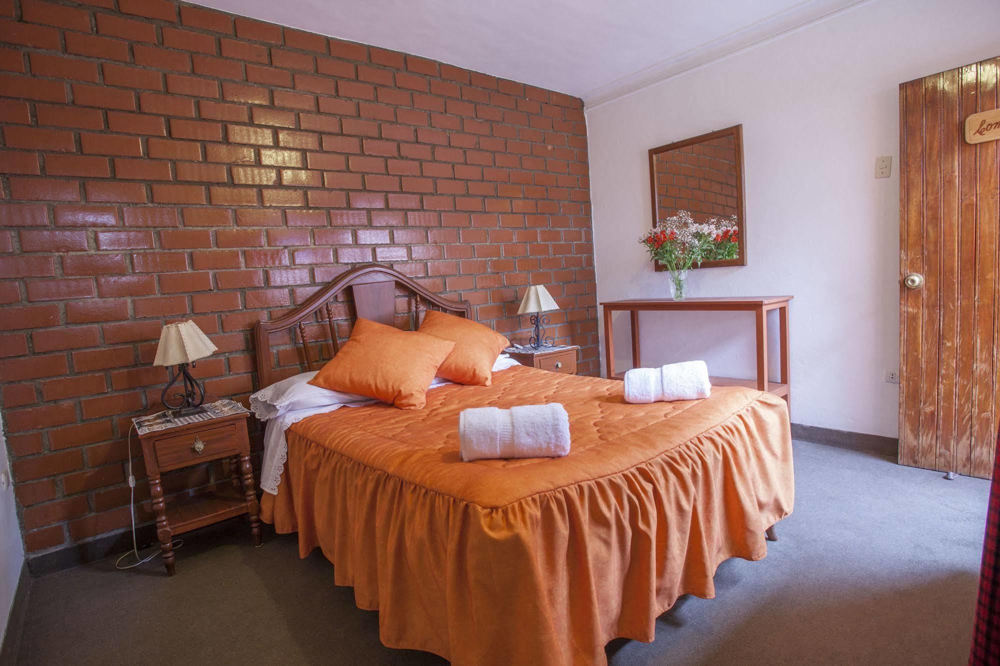 Alojamiento Soledad Huaraz  Exterior photo
