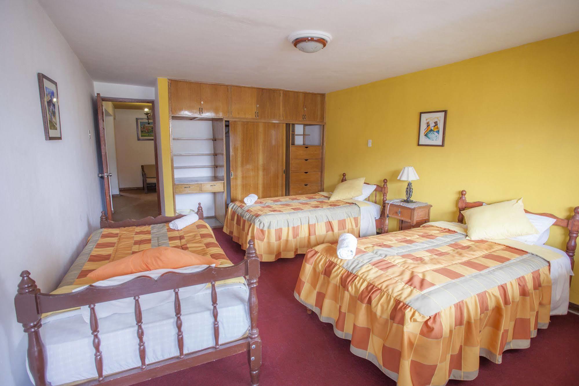 Alojamiento Soledad Huaraz  Exterior photo