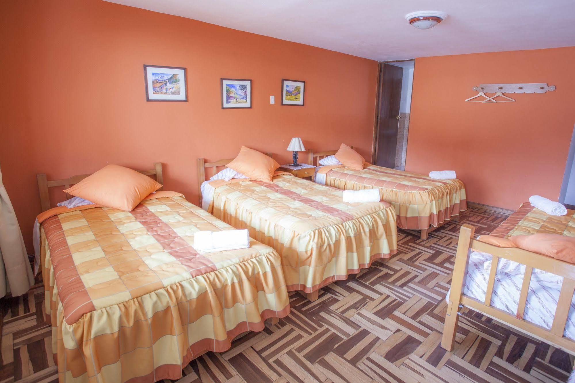 Alojamiento Soledad Huaraz  Exterior photo