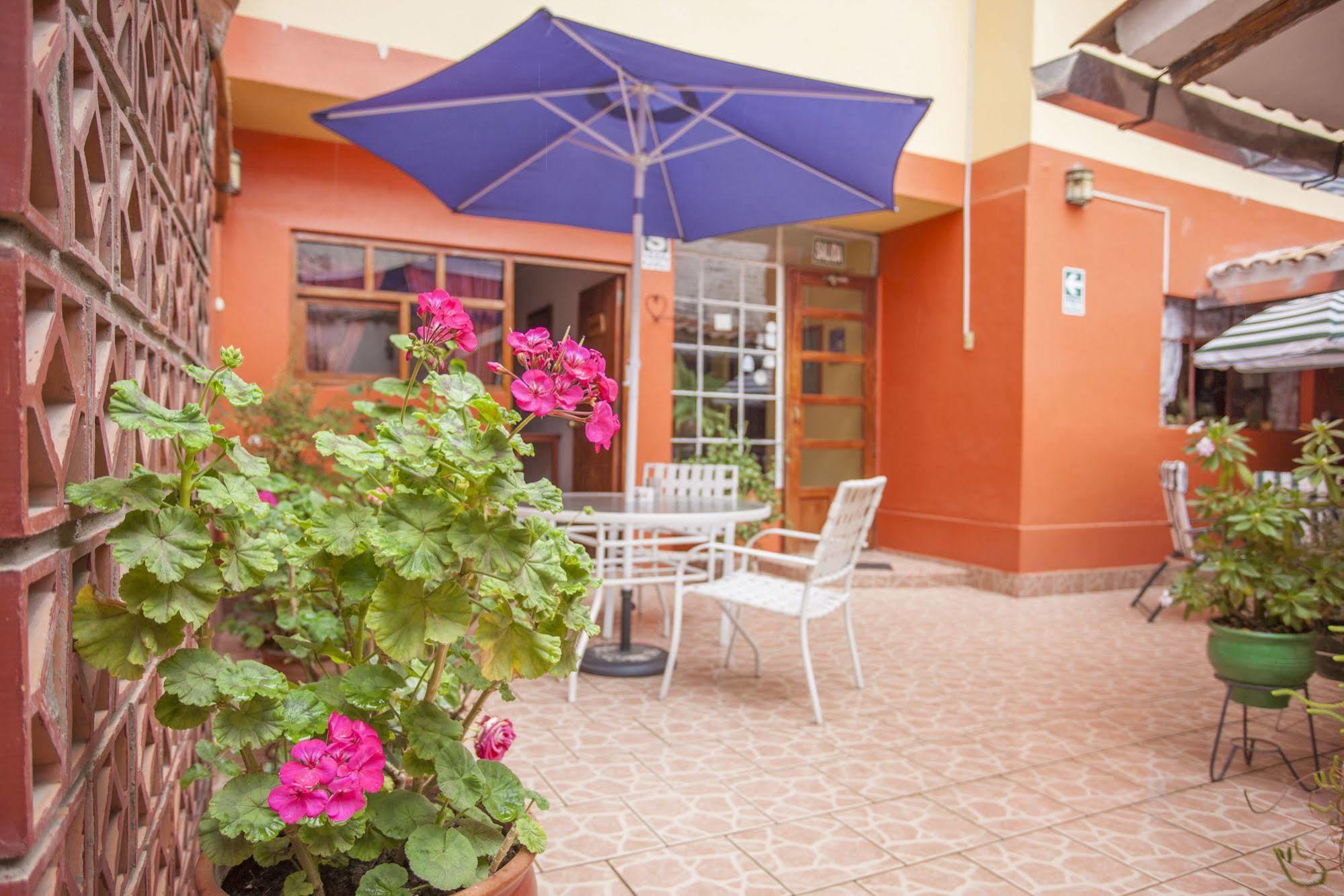 Alojamiento Soledad Huaraz  Exterior photo