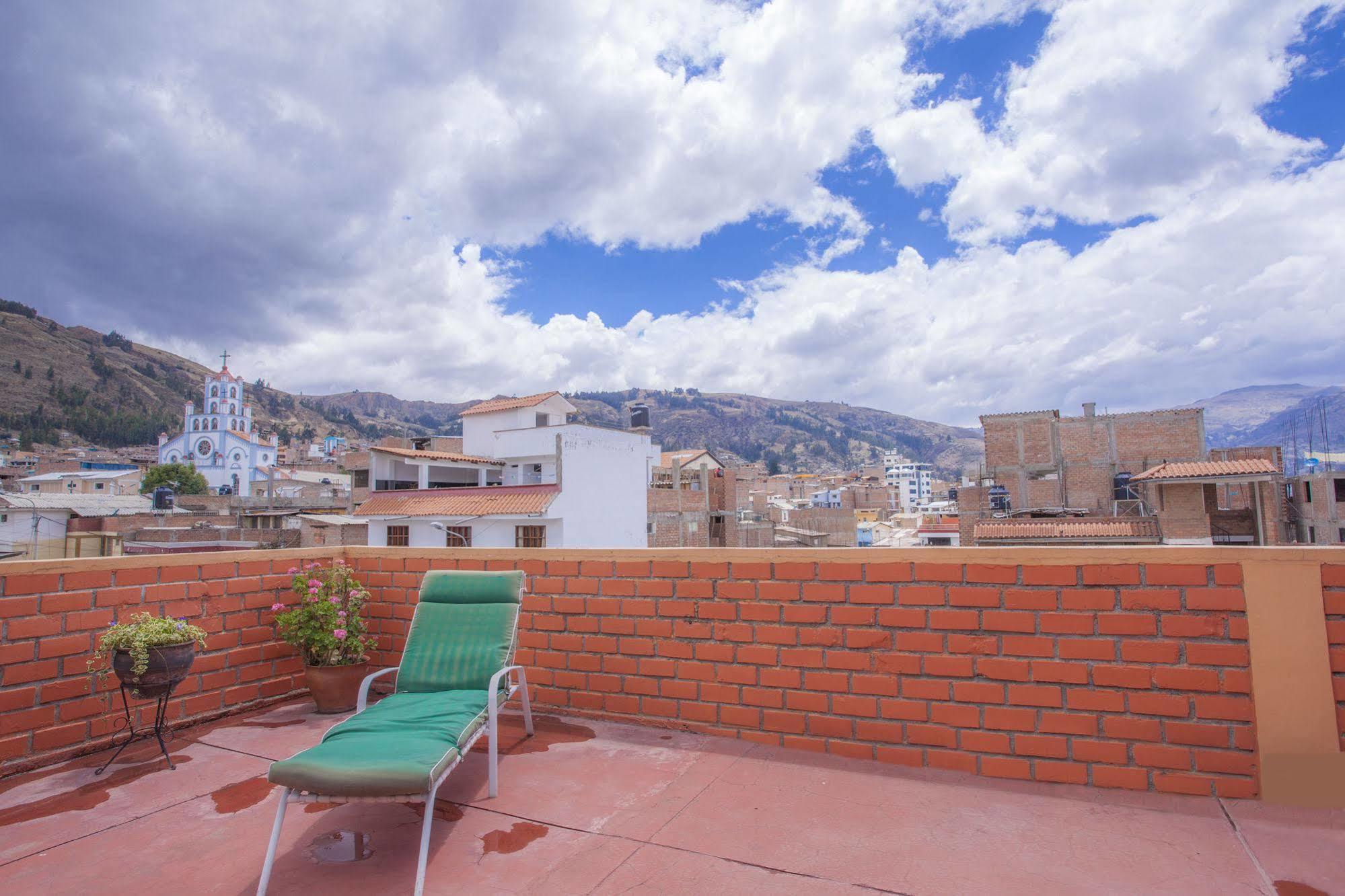 Alojamiento Soledad Huaraz  Exterior photo